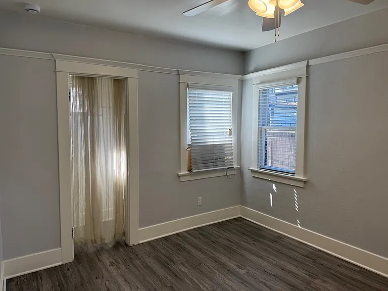 Whiting Ave. 204 W. - 206 — Photo 24