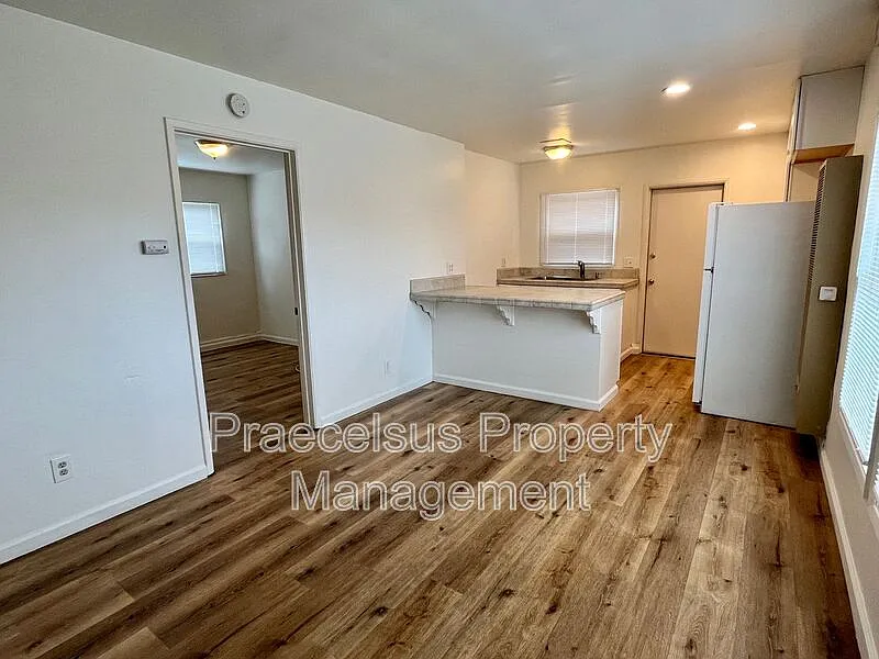 1 bed, 1.0 bath, 600 sqft, $1,650 — Photo 2