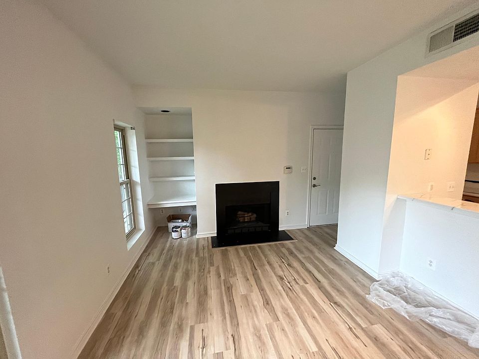 1st image of 12152 Penderview Ter