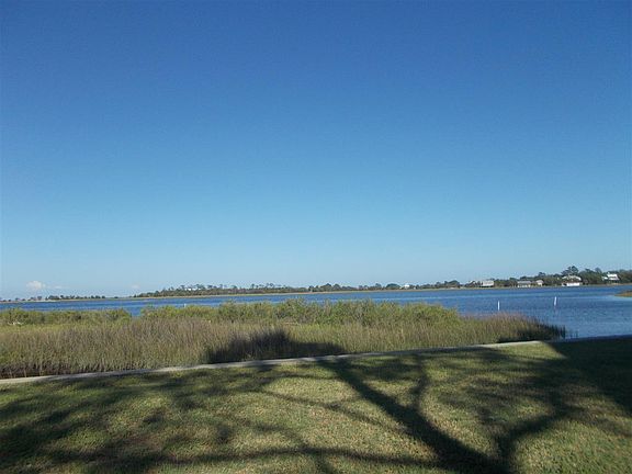 4th image of Harbour Point Dr