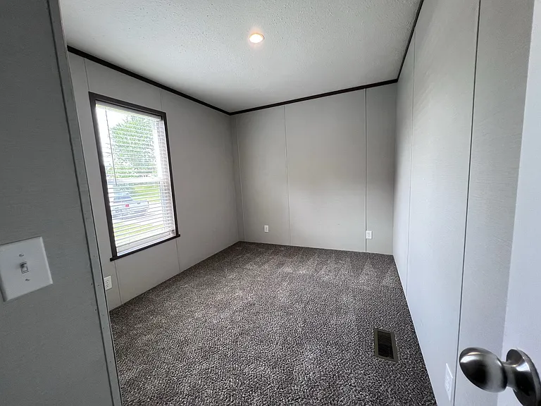 60 Locust Ave #60 — Photo 14