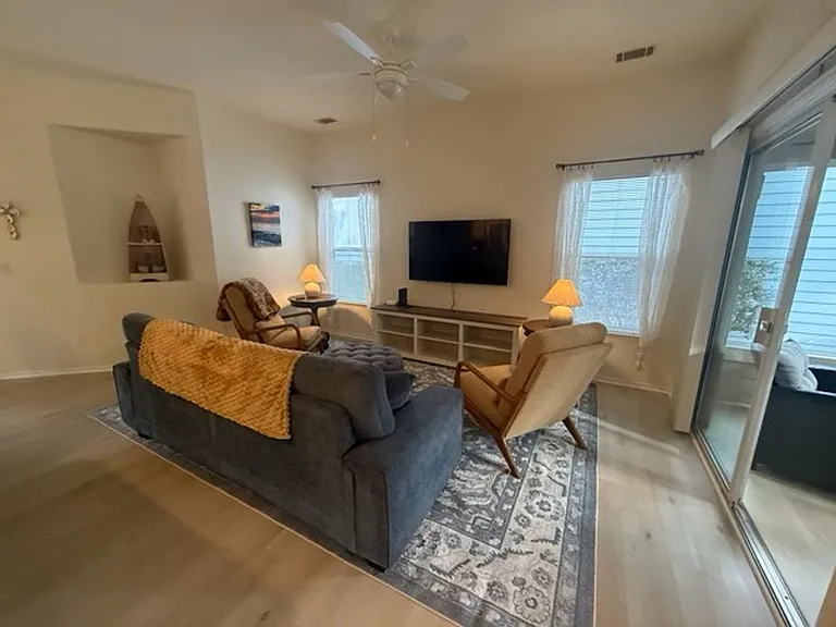 60 Padgett Dr — Photo 4