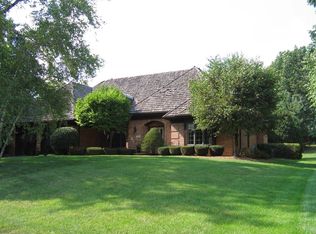 8133 Kathryn Ct, Burr Ridge, IL 60527