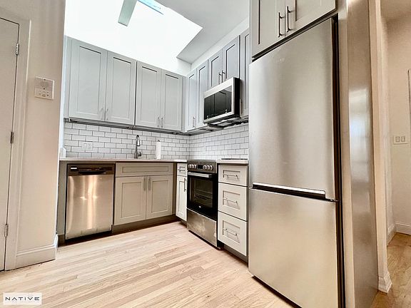 3rd image of 669 Manhattan Ave Floor 3