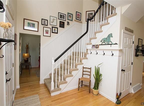5th image of 13 Margaret Dr
