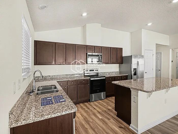 2159 Hudson Grove Dr — Photo 7