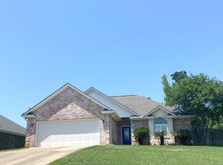 199 Sandstone Ln, Nacogdoches, TX 75965