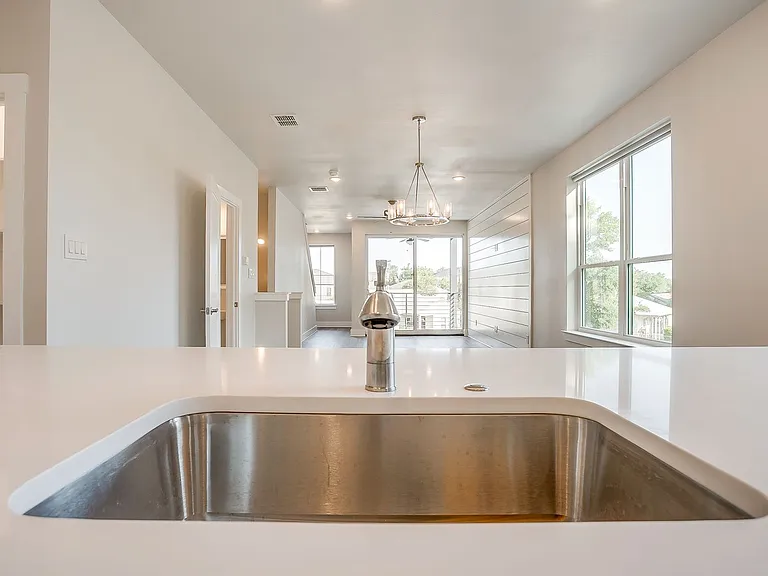 2323 Benbrook Blvd — Photo 20