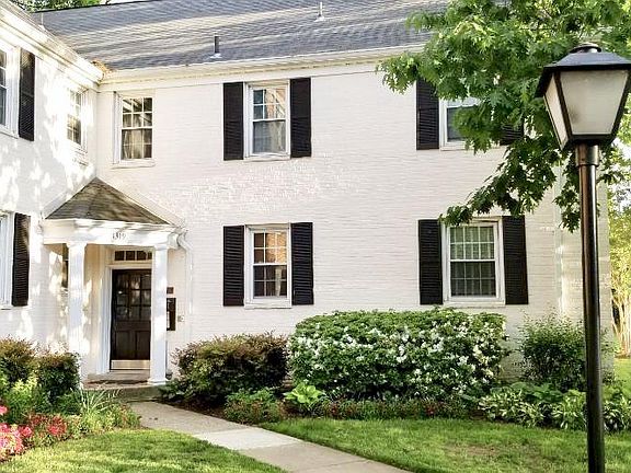 4th image of 1319 S Walter Reed Dr #19104