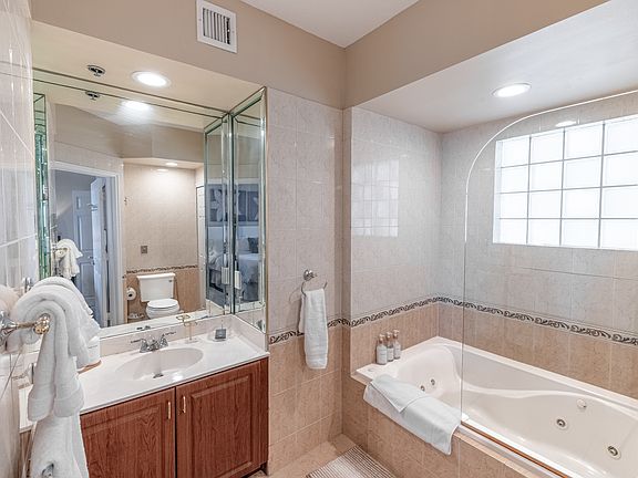 3rd image of 3255 NE 184th St