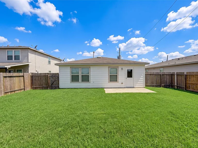 1315 Pease River Ln — Photo 25
