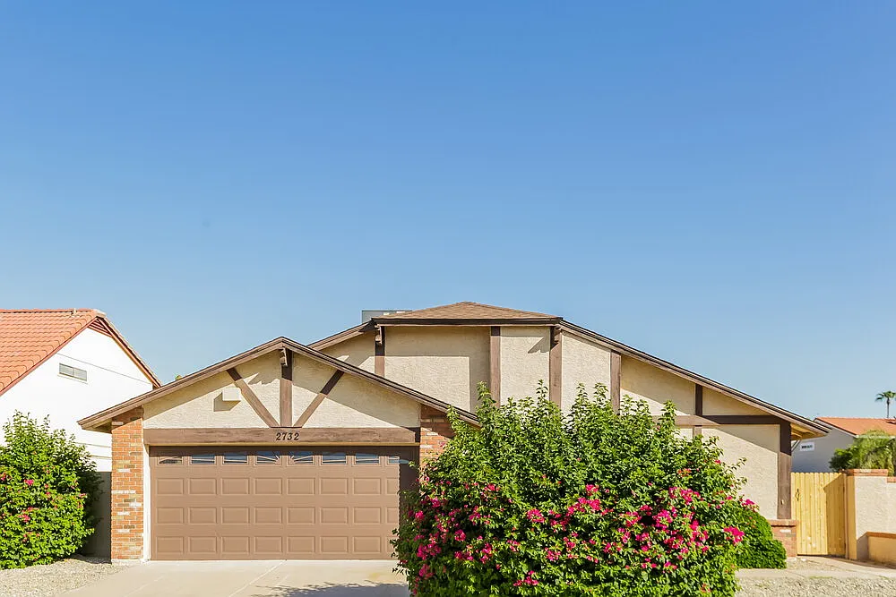 3 bed, 2.0 bath, 1763 sqft, $2,670 — Photo 1