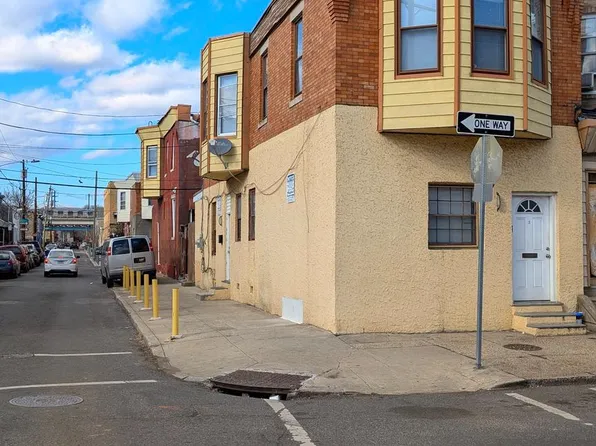 3538 Jasper St, Philadelphia, PA 19134