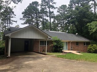 6801 Kinghurst Dr, Charlotte, NC 28216