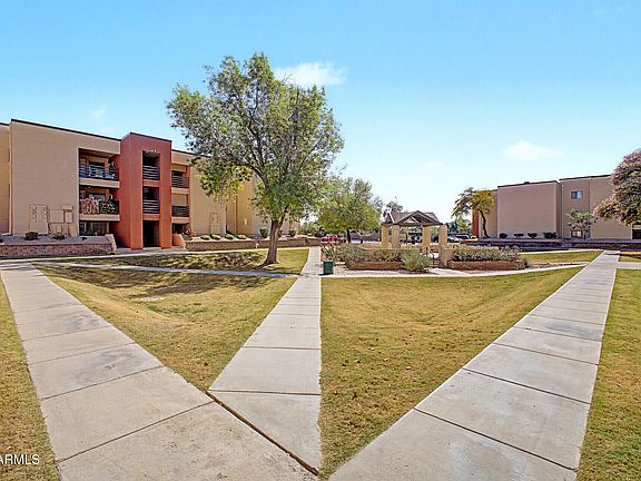 3rd image of 1340 N RECKER Road #143