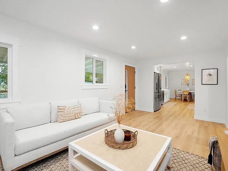 608 Baines Ave — Photo 25