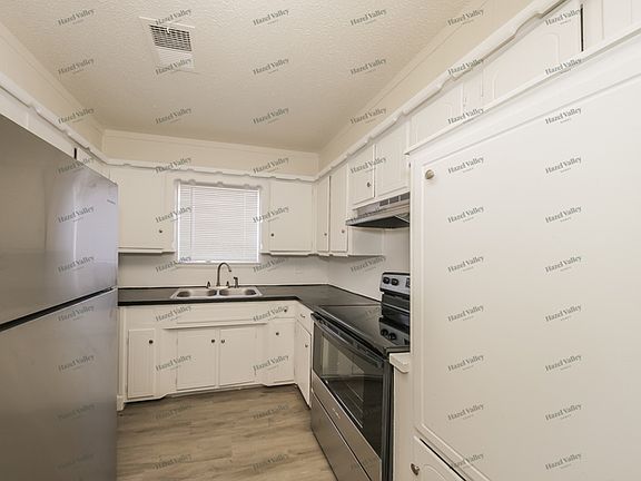 4th image of 333 W Michael Dr