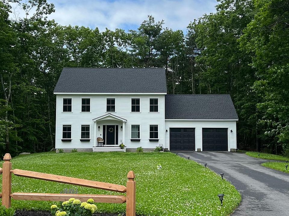 1st image of 8 Samantha Cir