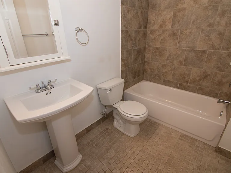 2731 Pillsbury Ave S — Photo 14