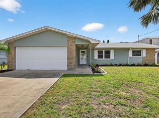 2175 Edythe Dr, Dunedin, FL 34698