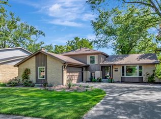 1428 Carson Ct, Homewood, IL 60430