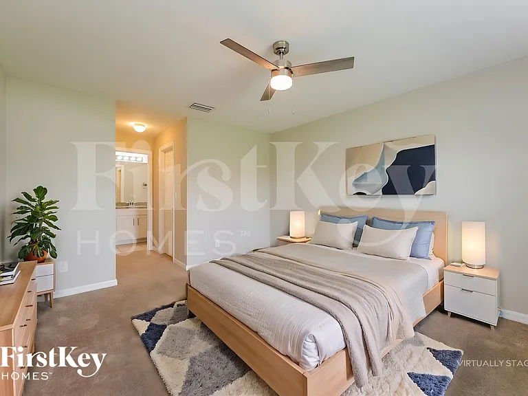 2212 NW 9th St — Photo 13