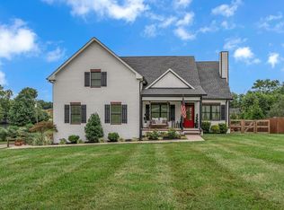 105 Lakeview Dr, Hendersonville, TN 37075