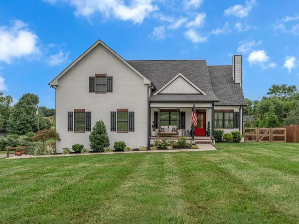 105 Lakeview Dr, Hendersonville, TN 37075