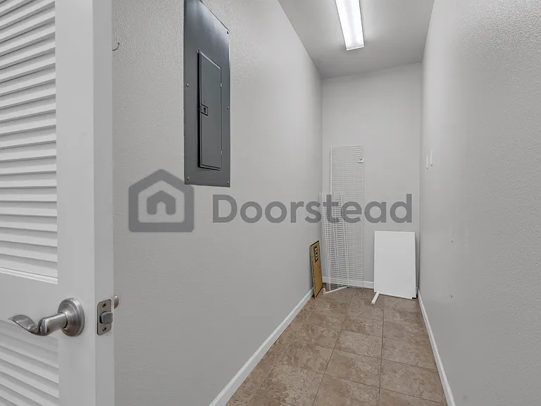 612 Barcelona Loop — Photo 34