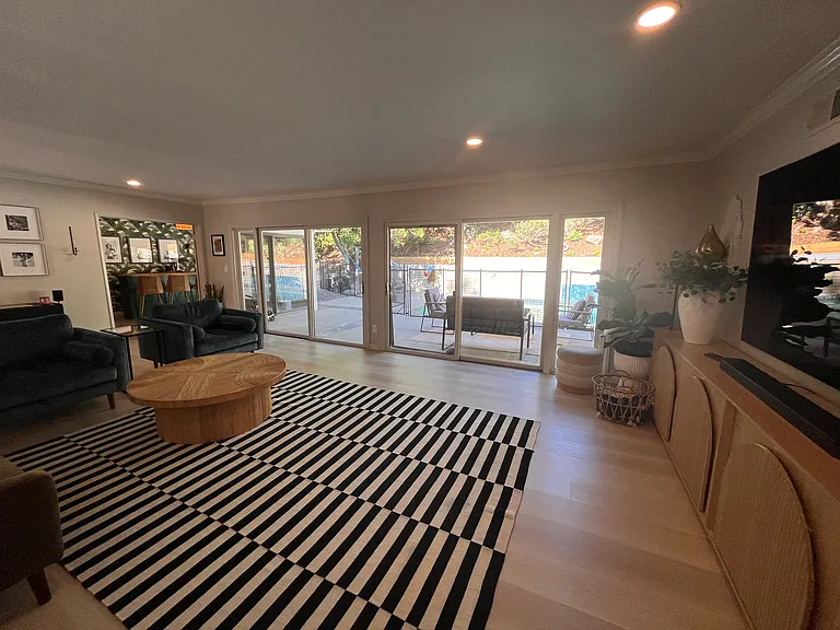 16641 Park Lane Cir — Photo 14