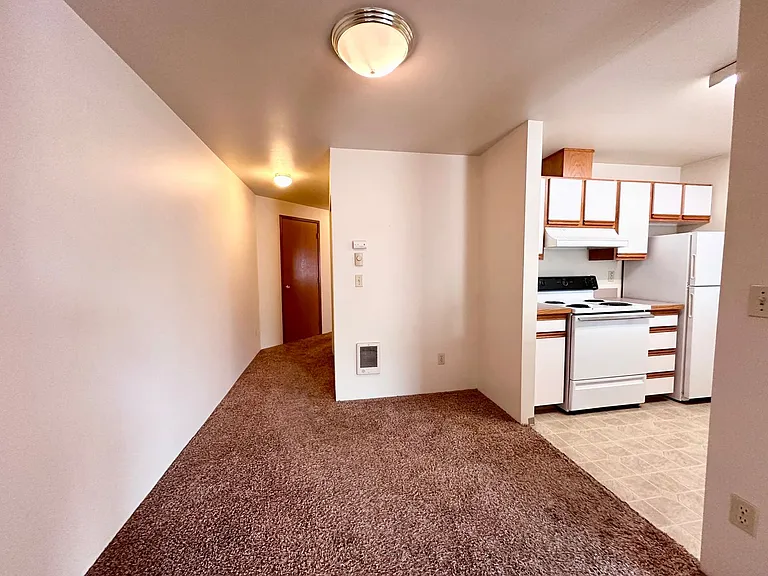 808 Juniper Ave — Photo 4