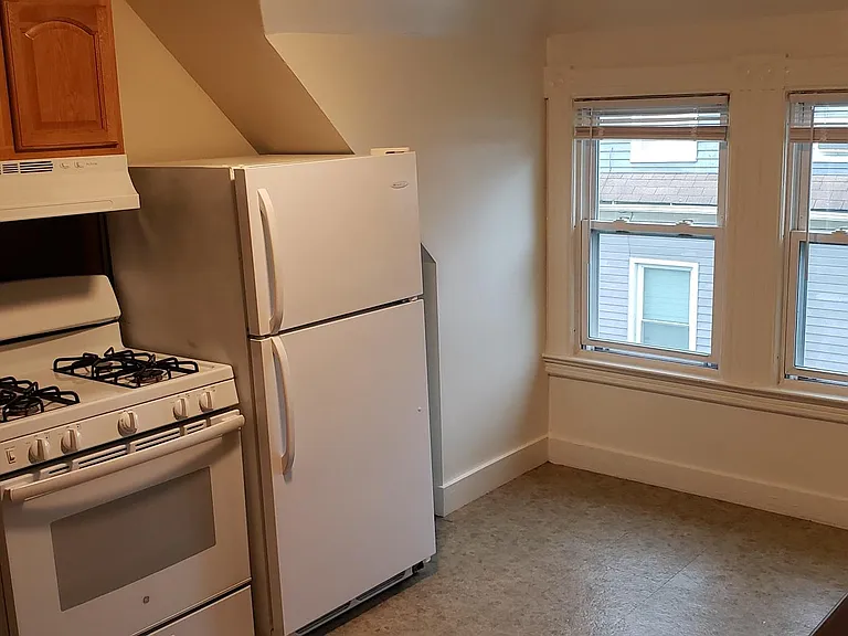 218 Park Rd — Photo 9