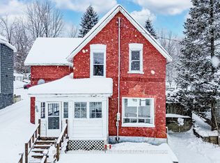 86 6th St, Midland, ON L4R 3X2