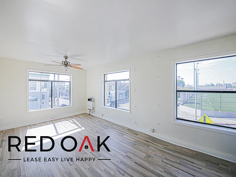 692 Valencia St #309 — Photo 2