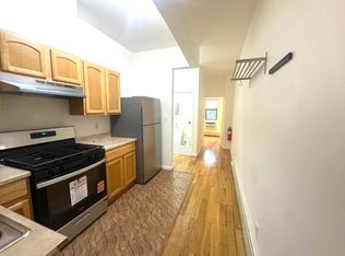 140 Richardson St #1A, Brooklyn, NY 11211