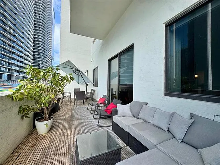 999 SW 1st Ave #1115 — Photo 18