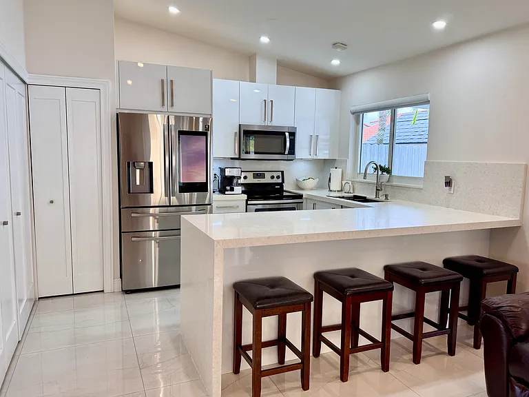 14333 SW 52nd St — Photo 9