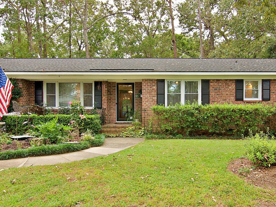 1st image of 2141 S Dallerton Cir