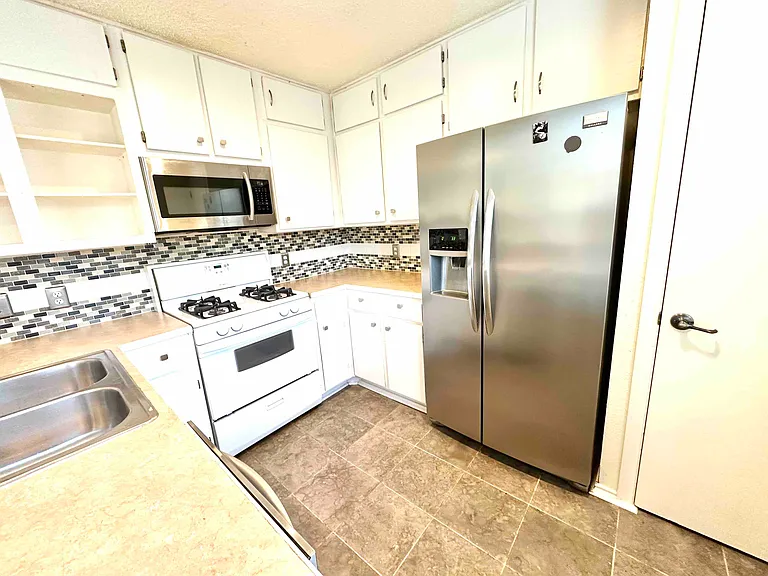 5934 Kevin Kelly Pl — Photo 6