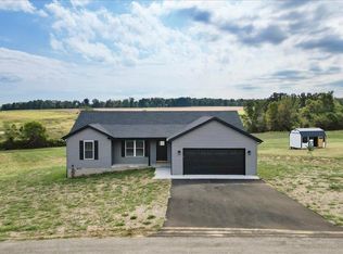 90 Walnut Grove Dr, Smiths Grove, KY 42171