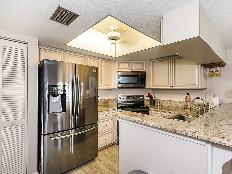2601 W Marion Ave #47A — Photo 16