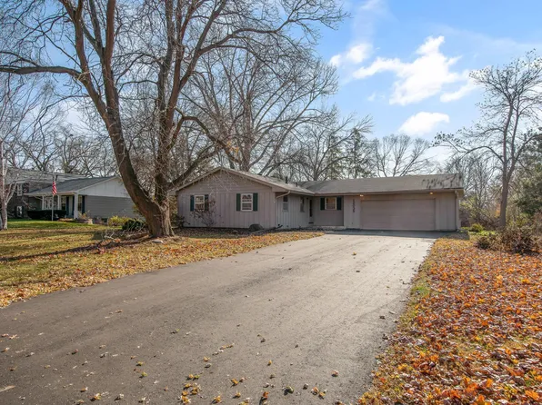 12035 45th Ave N, Plymouth, MN 55442