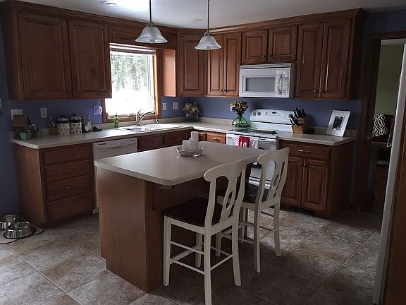 2nd image of 1407 Langlade Ave