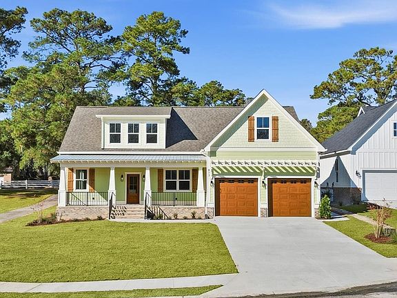 2nd image of 813 Commanders Island Rd.