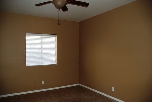 3rd image of 79601 Avenue 42 APT B102