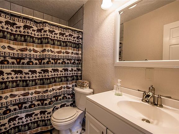 3rd image of 1519 Lakeshore Blvd