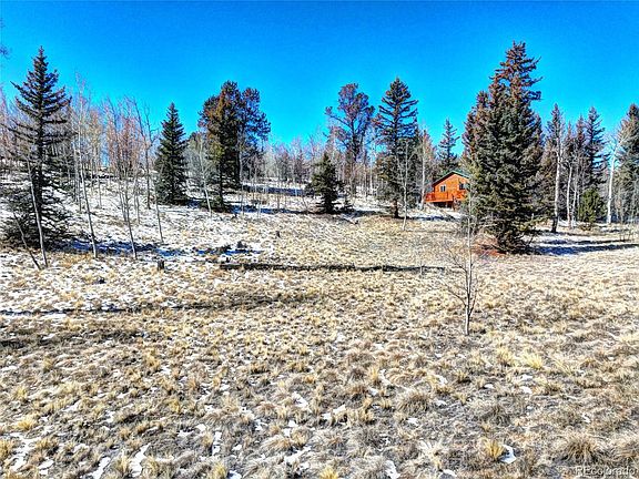 4th image of 445 Warpath Road