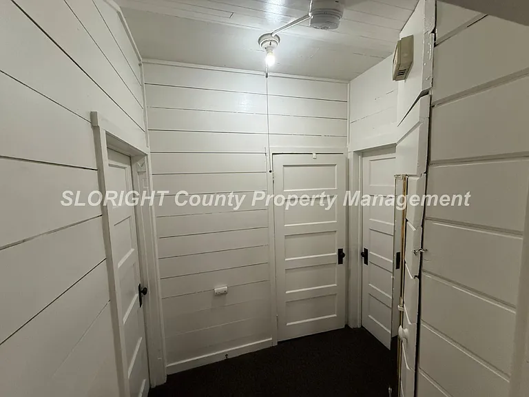1243 Bond St — Photo 11