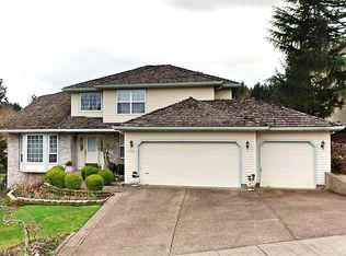10725 SW Oriole Cir, Beaverton, OR 97007