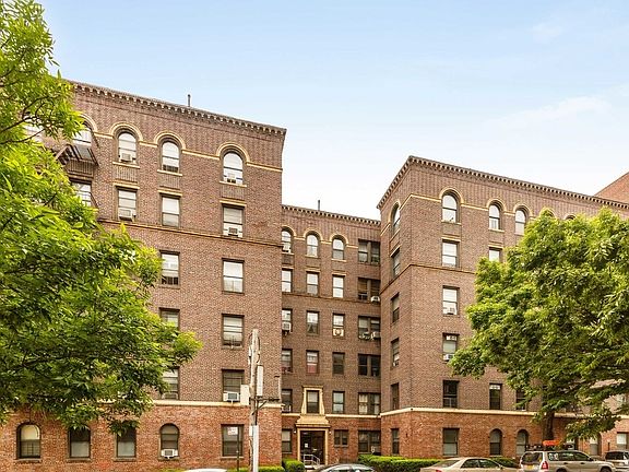 5th image of 43-09 40th St #5FF